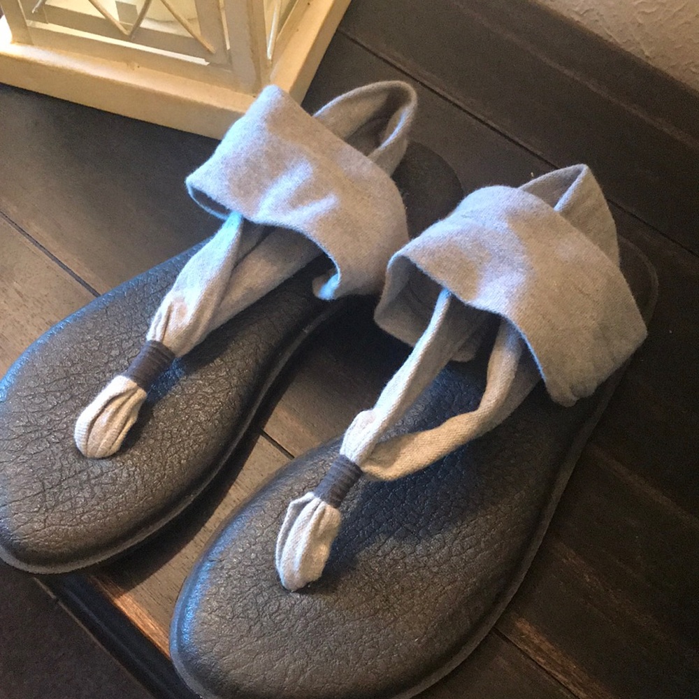 Sanuk sandals